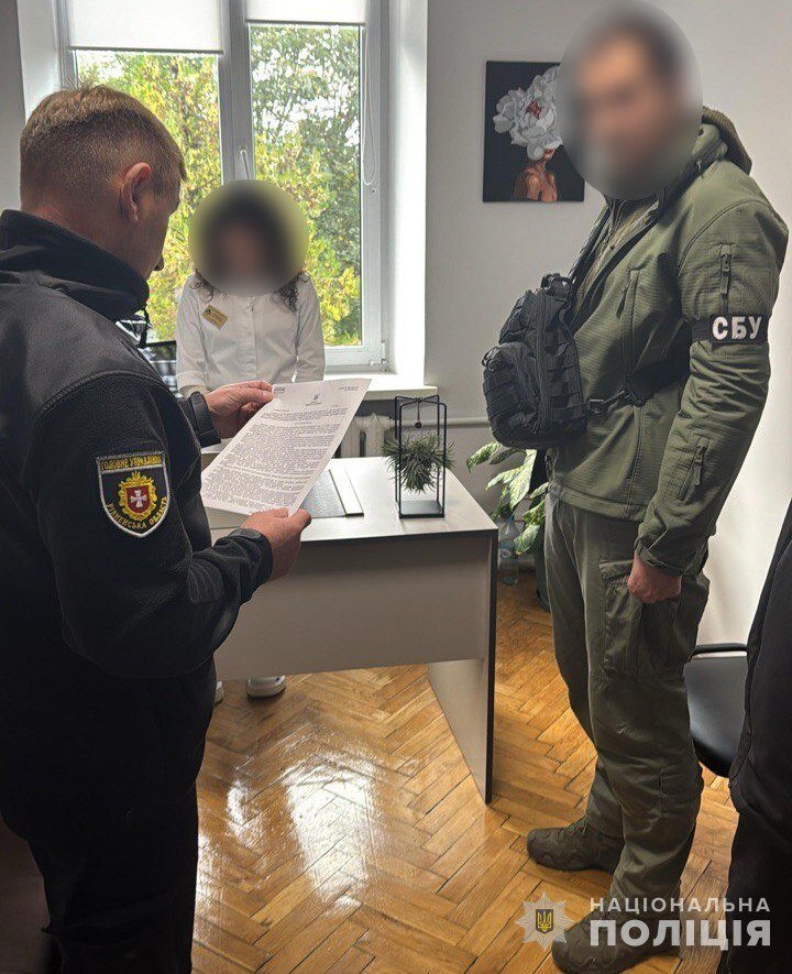 У Рівному СБУ викрила схему заробітку на ухилянтах