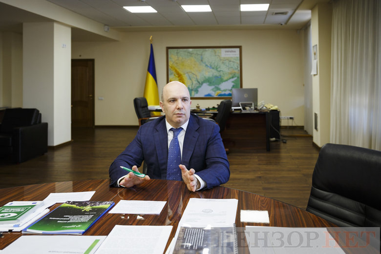Міністр довкілля Роман Абрамовський: Мені дуже важко ставити якісь умови, тиснути. У мене шлях від умови до заяви дуже короткий 02