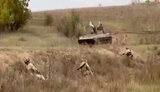 Russian BMP-2 crew surrenders: &#34;Drop your weapons. Lay down on the ground&#34;. VIDEO