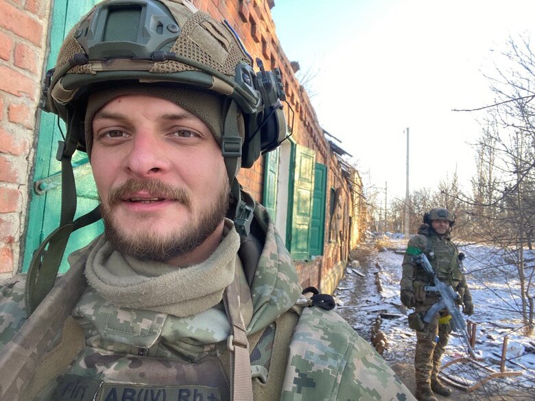 Нацгвардієць Антон Шестаков: Бахмут - це щоденна лотерея, коли шанси вижити чи загинути - п’ятдесят на п’ятдесят. Вижив - виграв 04