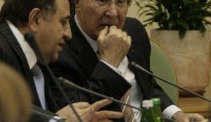 Янукович уволил Стельмаха из-за того, что тот не смог предоставить 16 миллиардов гривен, - источник