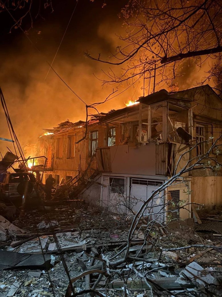 РФ атакувала Одесу: руйнування житла, загиблі та поранені