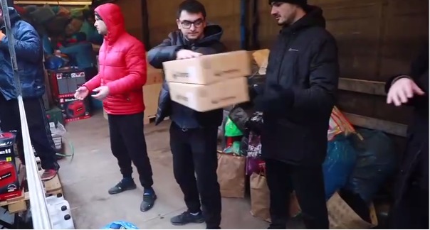 Чотири вагони з гуманітарною допомогою прибуло до Запоріжжя 01