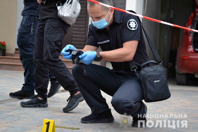 На Рівненщині жінка вбила чоловіка, поранила доньку-підлітка та намагалася накласти на себе руки, - Нацполіція 03