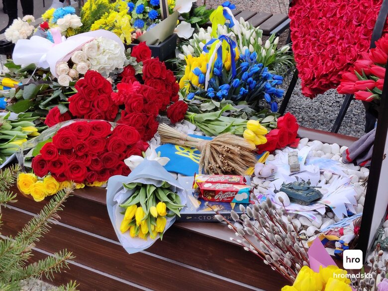 Панахида в річницю загибелі Да Вінчі (Михайла Коцюбайла) на Аскольдовій могилі в Києві, 7 березня 2024 року