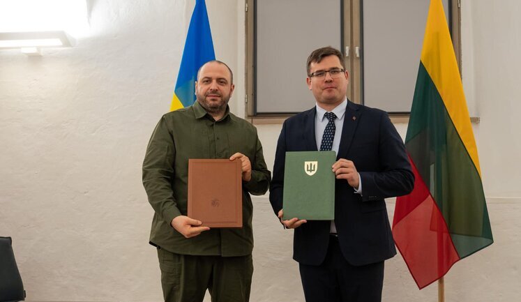 Литва профінансує виробництво української далекобійної зброї