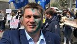 Соратника Медведчука Лесика облили зеленкою в Харкові. ФОТО