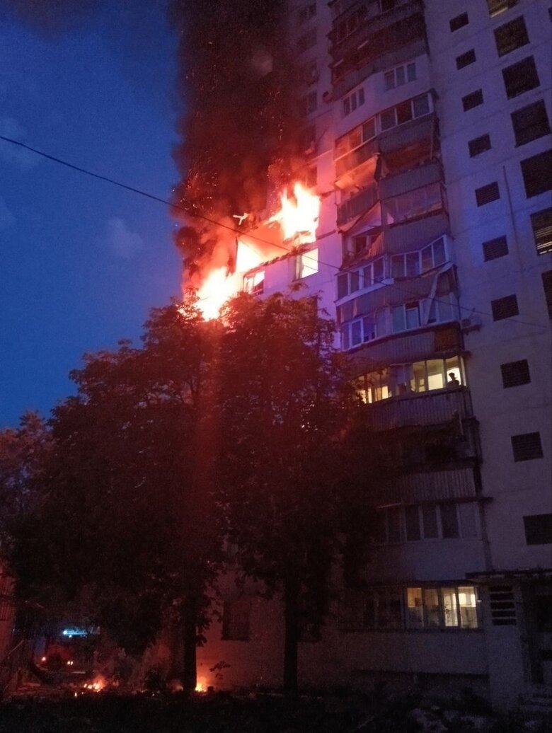 В Киеве произошел взрыв в 16-этажном жилом доме 03
