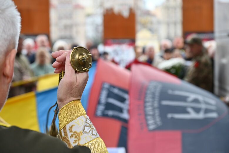 У Києві попрощалися з командиром роти стрілецького батальйону Олександром Пастухом (Добрим), який загинув у бою проти рашистів на Луганщині 33