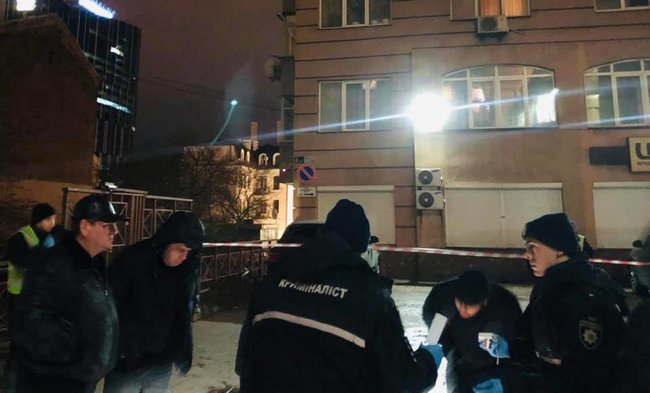 Невідомий застрелив киянина в центрі столиці 02