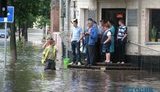 Центр Харькова затопило: в образовавшихся "озерах" застряли маршрутки с людьми. ФОТО