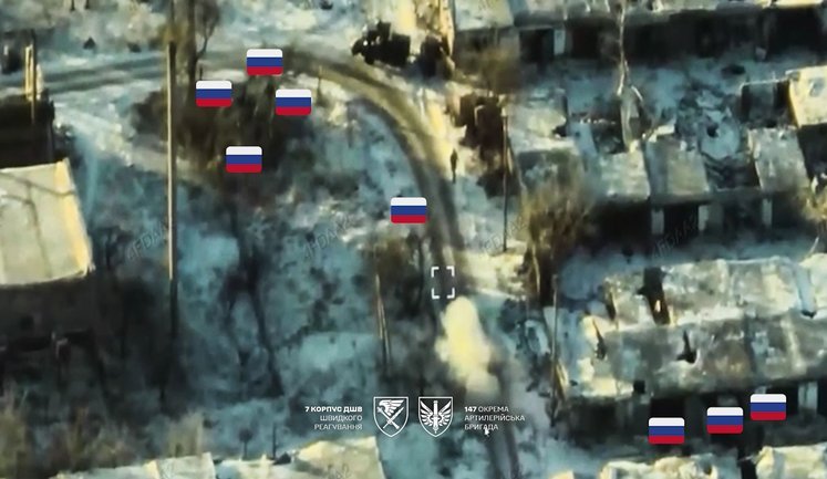 Рашисты прятали технику в гаражах Покровска и получили серию ударов от 147-й бригады ДШВ. ВИДЕО