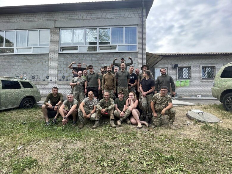 Ти був мудріший за нас: Пам’яті журналіста Олександра Бондаренка, який загинув у бою проти окупантів 13