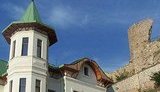 Набережная им. Януковича: "историческими новостойками" в Балаклаве завладела семья президента. ФОТОрепортаж