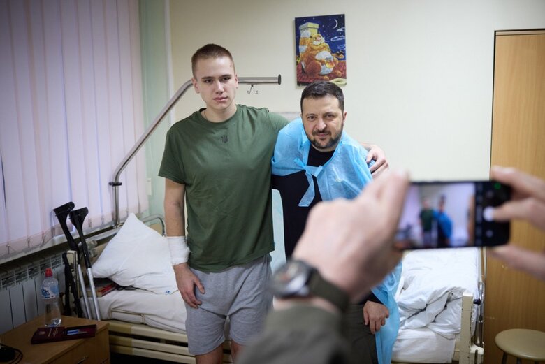 Зеленський відвідав поранених у Кропивницькому