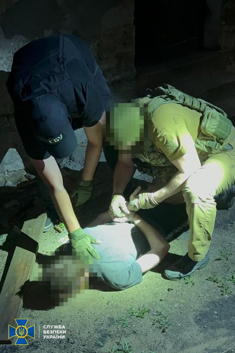Російського диверсанта, який намагався спалити трансформатори Укрзалізниці, затримано на Одещині