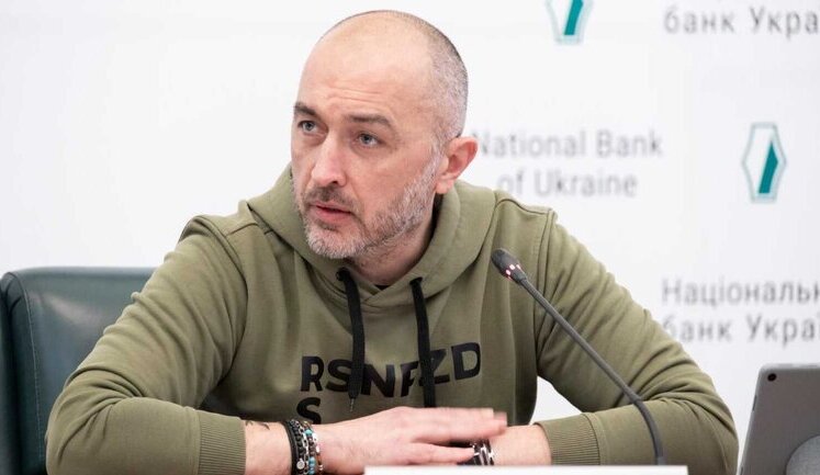 Команда НБУ срочно едет в Будапешт из-за задержания инкассаторов, - Пишный