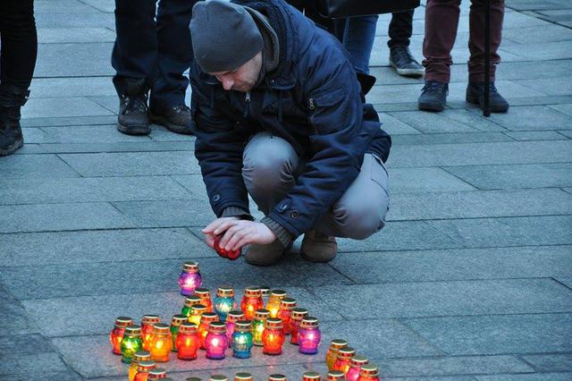 Мітинг памяті Нємцова відбувся на Майдані Незалежності в Києві (оновлено) 04