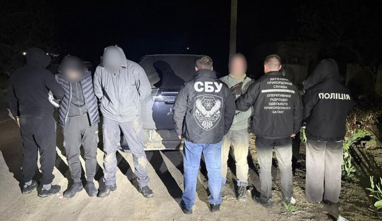 Transfer to border for $13,000 blocked: three participants in scheme detained in Odesa region. PHOTOS