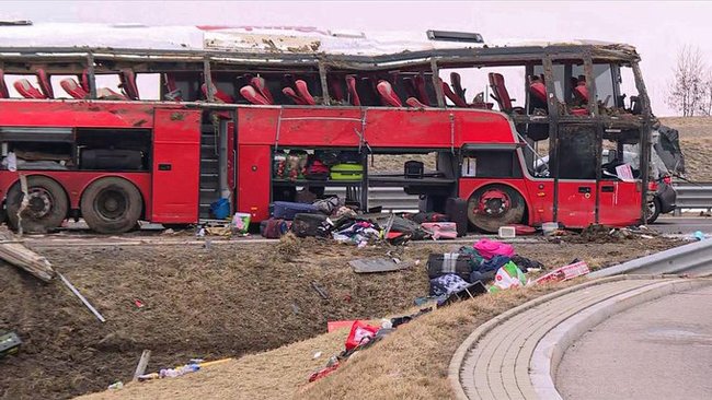 Рейсовый автобус Познань-Херсон попал в ДТП в Польше: 5 граждан Украины погибли, еще 35 травмированы 02