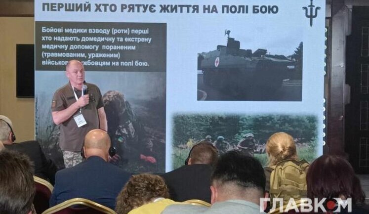 На фронте дефицит боевых медиков, - командующий Медицинскими силами ВСУ Казмирчук