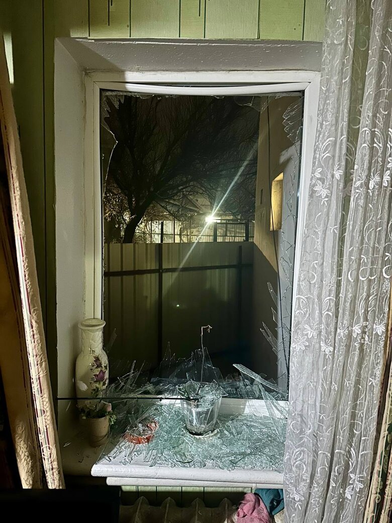 Consequences of missile attack in Kyiv 01