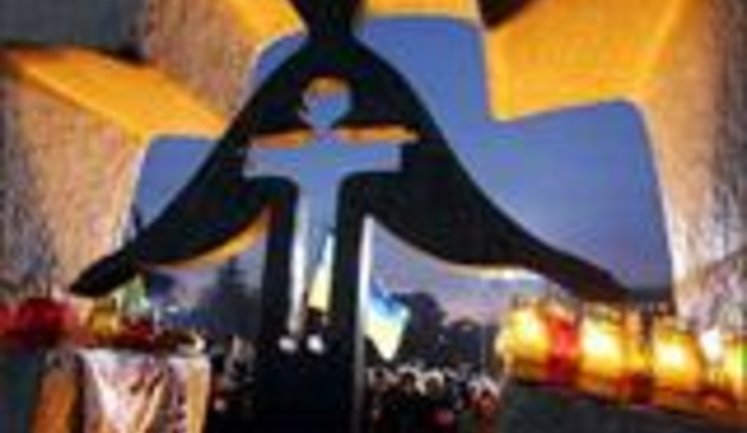 Ukraine Commemorates Holodomor Victims