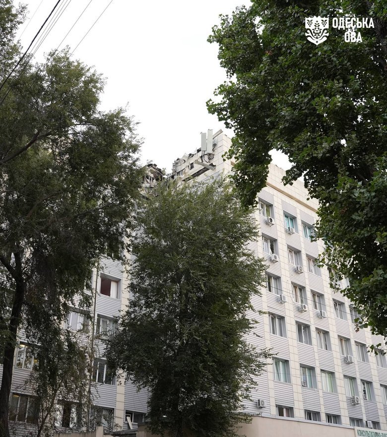 В Одесі після атаки РФ виникли пожежі, є двоє постраждалих