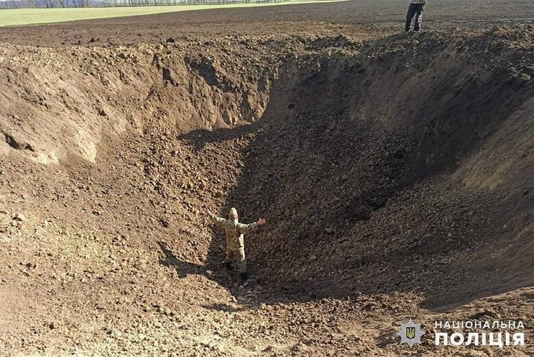 На Хмельниччині знешкодили вибухівку з ракети 