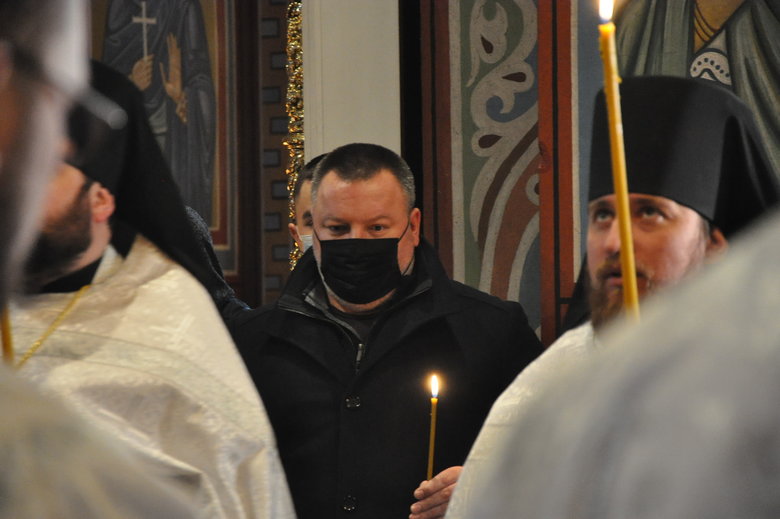 У Києві відбулась панахида за загиблими захисниками Донецького аеропорту 23 У Києві відбулась панахида за загиблими захисниками Донецького аеропорту 23