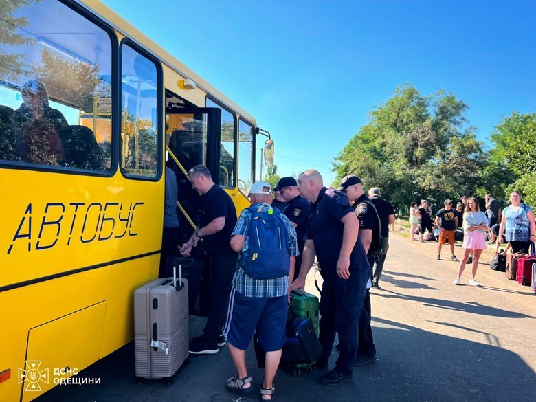 Russia struck a train in the Odesa region: railway workers killed