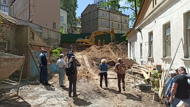 Ні - руйнуванню історичного Києва!: активісти протестують проти забудови маєтку 19 століття в центрі столиці 27