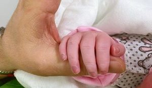 Глава Черниговской ОГА Коваленко - жена главкома ВСУ Хомчака, родила дочь. ФОТО