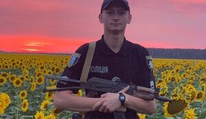 Михайло Кравчук, перший патрульний поліцейський, який прижиттєво отримав звання "Герой України" за участь у бойових діях: "Найбільше під час тридцятиденної ротації в Торецьк мені хотілося хотдога із заправки"