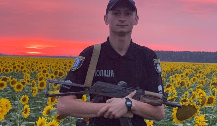 Михайло Кравчук, перший патрульний поліцейський, який прижиттєво отримав звання "Герой України" за участь у бойових діях: "Найбільше під час тридцятиденної ротації в Торецьк мені хотілося хотдога із заправки"