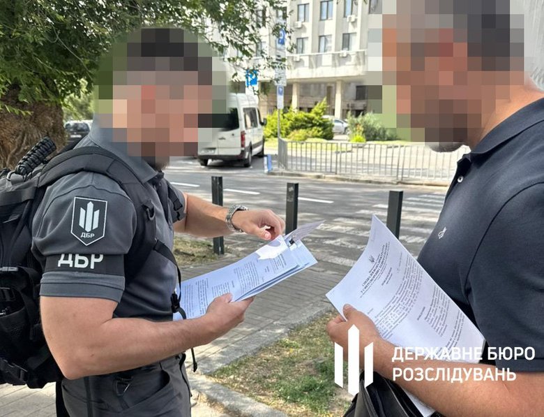 Військового підозрюють у шахрайстві та ухиленні від служби