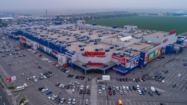 Кому принадлежат крупнейшие торговые центры Украины 09