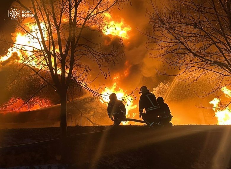 обстріл України