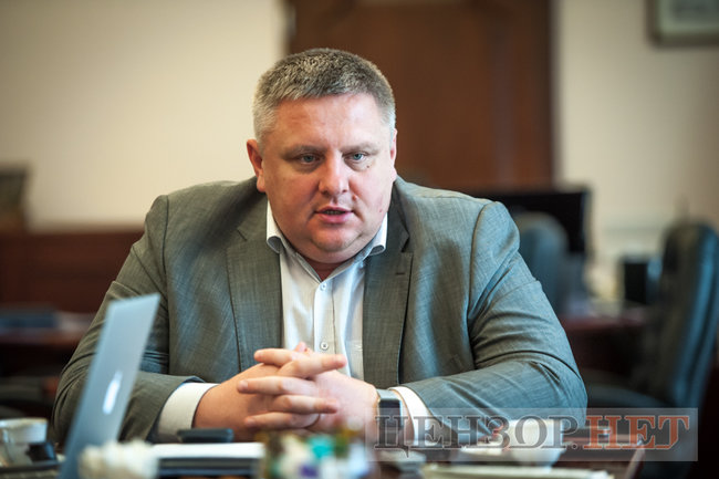 Шеф поліції Києва Андрій Крищенко: Ми усунули можливість приховування співробітниками злочину, будь-який дзвінок оператори відразу забивають у систему, і вже ніхто не може на це вплинути 01