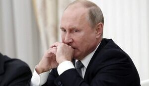 Путін наказав скоротити видатки на економіку після обвалу нафтогазових доходів