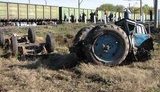 Подробности вчерашнего столкновения поезда с трактором. ФОТОрепортаж.