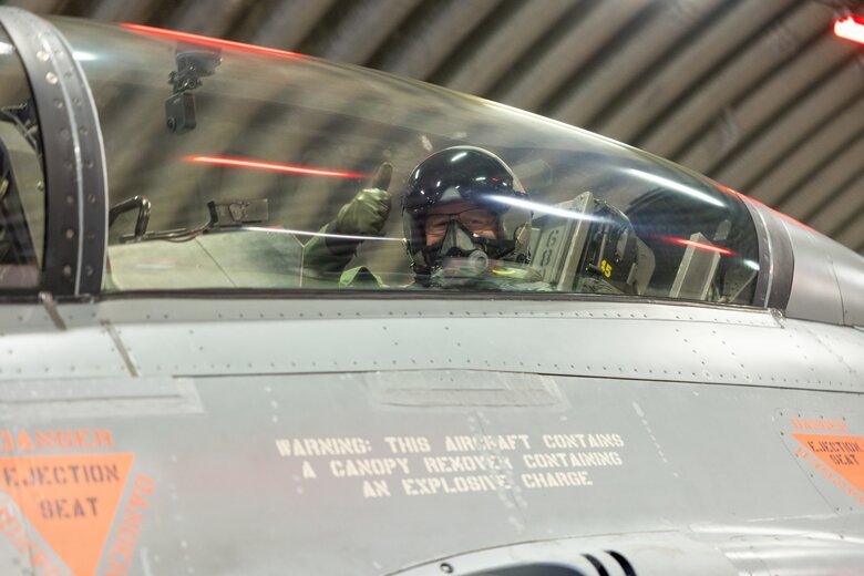 Norwegian F-16s have landed in Denmark for training of Ukrainian pilots 01