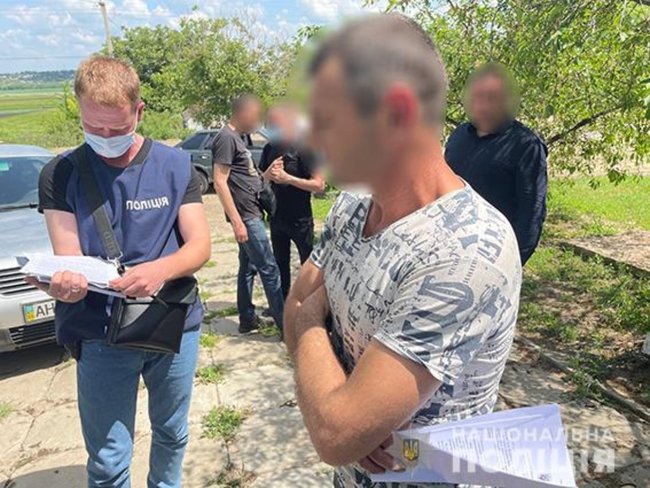 Бывшие заключенные выращивали на заброшенной ферме коноплю 01