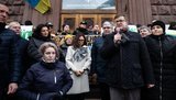 Нардеп Федына пришла в ГБР для получения подозрения по фактам угроз Зеленскому, под зданием проходит акция в ее поддержку. ФОТОрепортаж