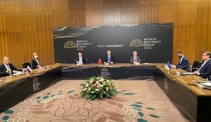 В Анталії розпочалися перемовини Кулеби, Чавушоглу та Лаврова. ФОТО