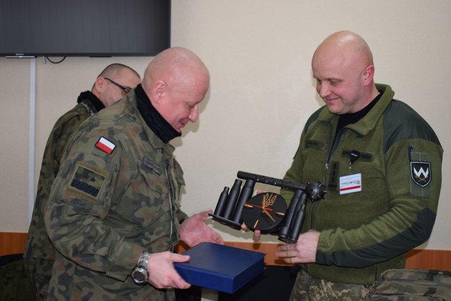 Польская военная делегация посетила район проведения ООС, - пресс-центр 02