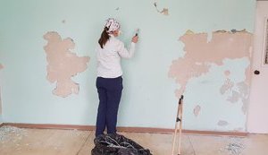 Волонтери розпочали ремонт палати в Київському інституті раку на зібрані українцями гроші. ФОТОрепортаж