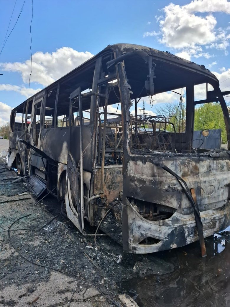 Вакцинальный автобус сгорел из-за атаки РФ