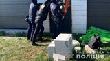 В Киеве задержаны интернет-торговцы прекурсорами, изъят "товар" на 3 млн грн, - Нацполиция. ВИДЕО