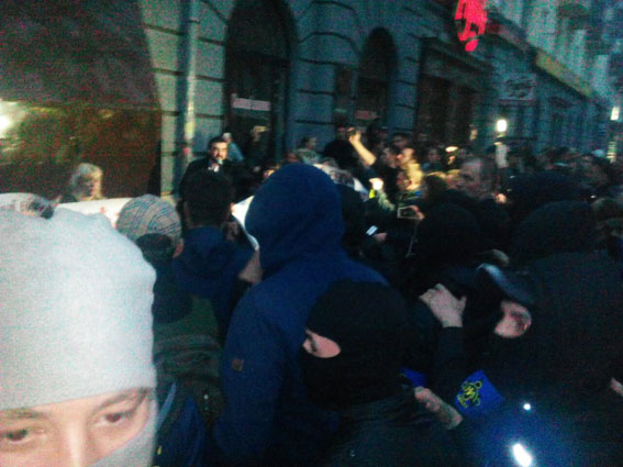 Turmoil in Poltava: three persons injured in clash between activists and developer’s security guards, - National Police 05